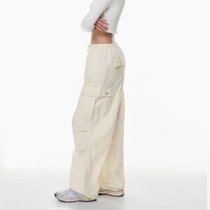 ARITZIA TNA Squad Parachute Pants size XL